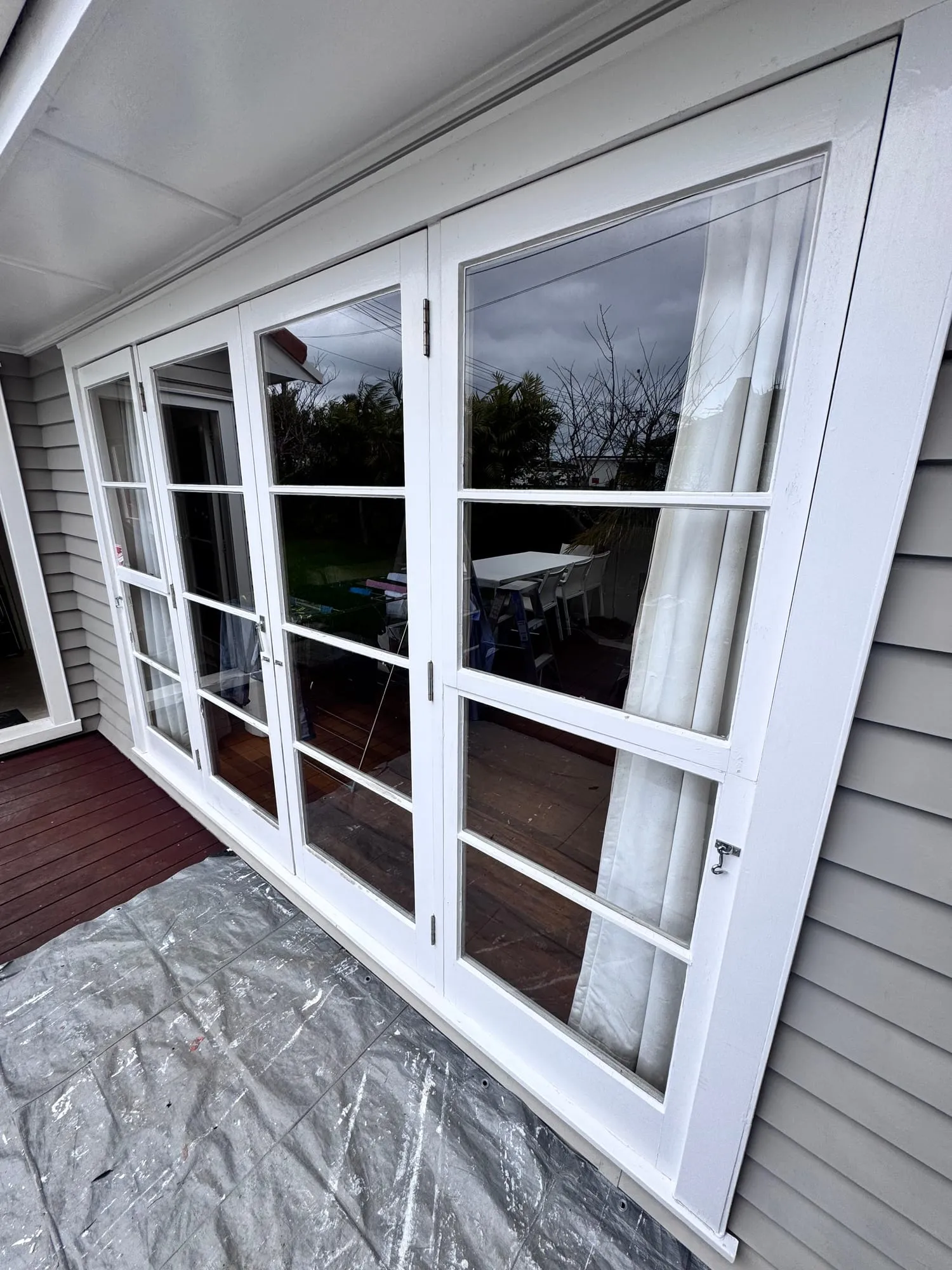 Northcote — Glass Replacement, Reglazing (before)